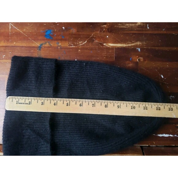 Lisa Yang Ribbed Beanie Hat Black Winter Hat 100% Cashmere - Picture 6 of 6